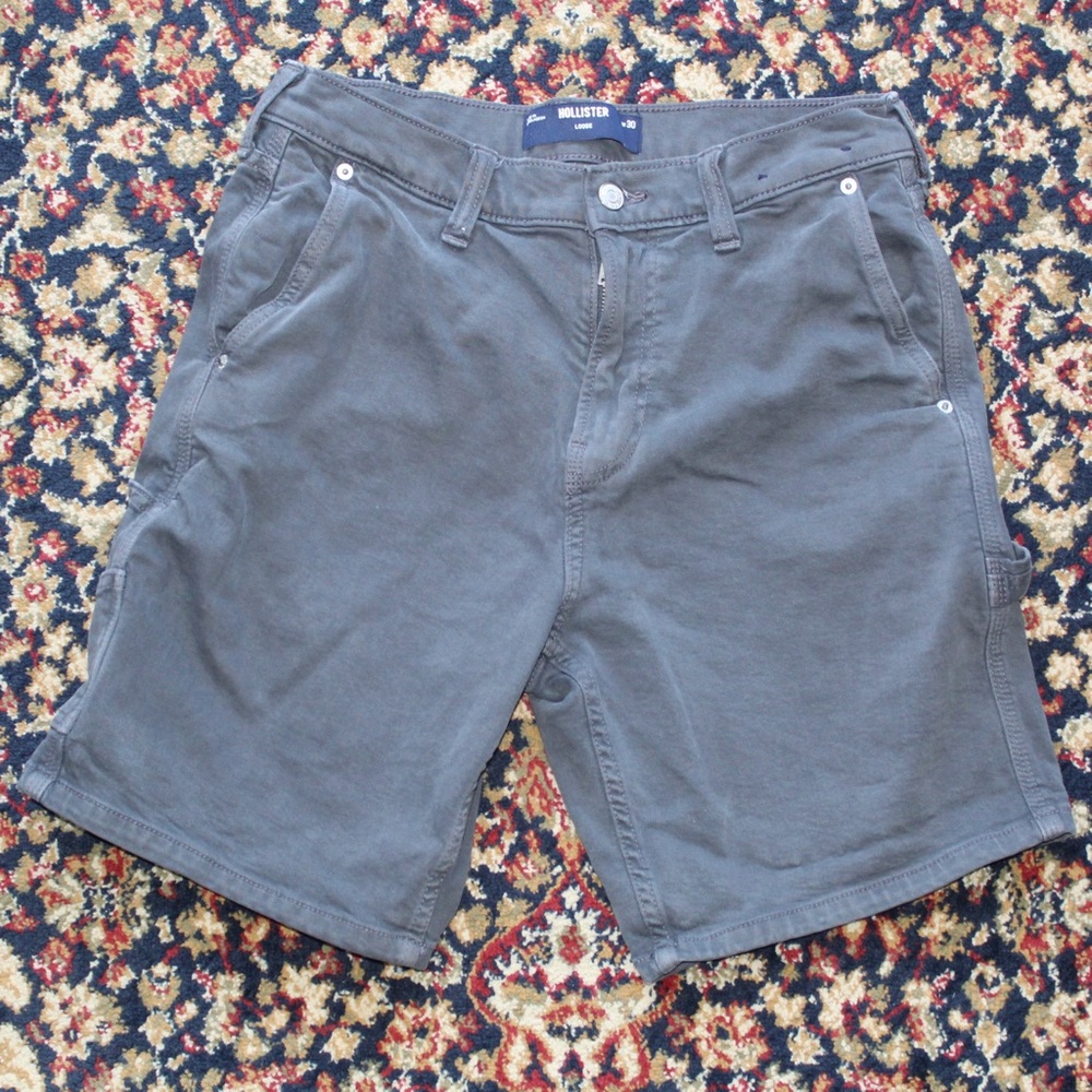 NWOT Dark Grey Hollister carpenter Jean shorts men’s size 30 loose fit